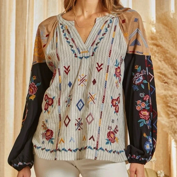 Savanna Jane Multicolor Embroidered Top - Picture 1 of 8